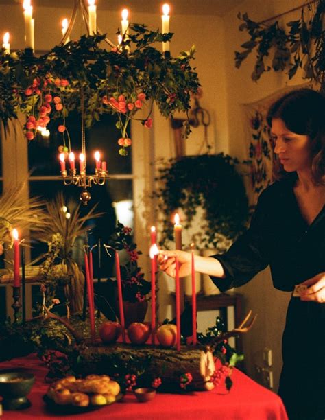 Witchcraft and Holiday Spirit: Incorporating Witchy Accents into your Yule Decor